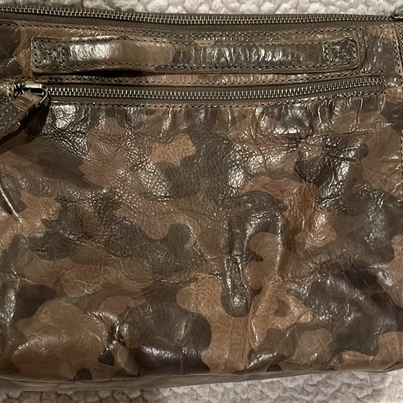 Frye and Co. leather camo bag - Picture 3 of 7